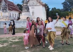 วิจิตรธานี 193 ปี! ชาวอุทัยฯ แต่งชุดไทยย้อนยุค สัมผัสเสน่ห์เมืองเก่าริมสะแกกรัง
